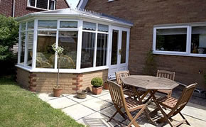 На каких пластиковых окнах остановить свой выбор для дачи под Тулой